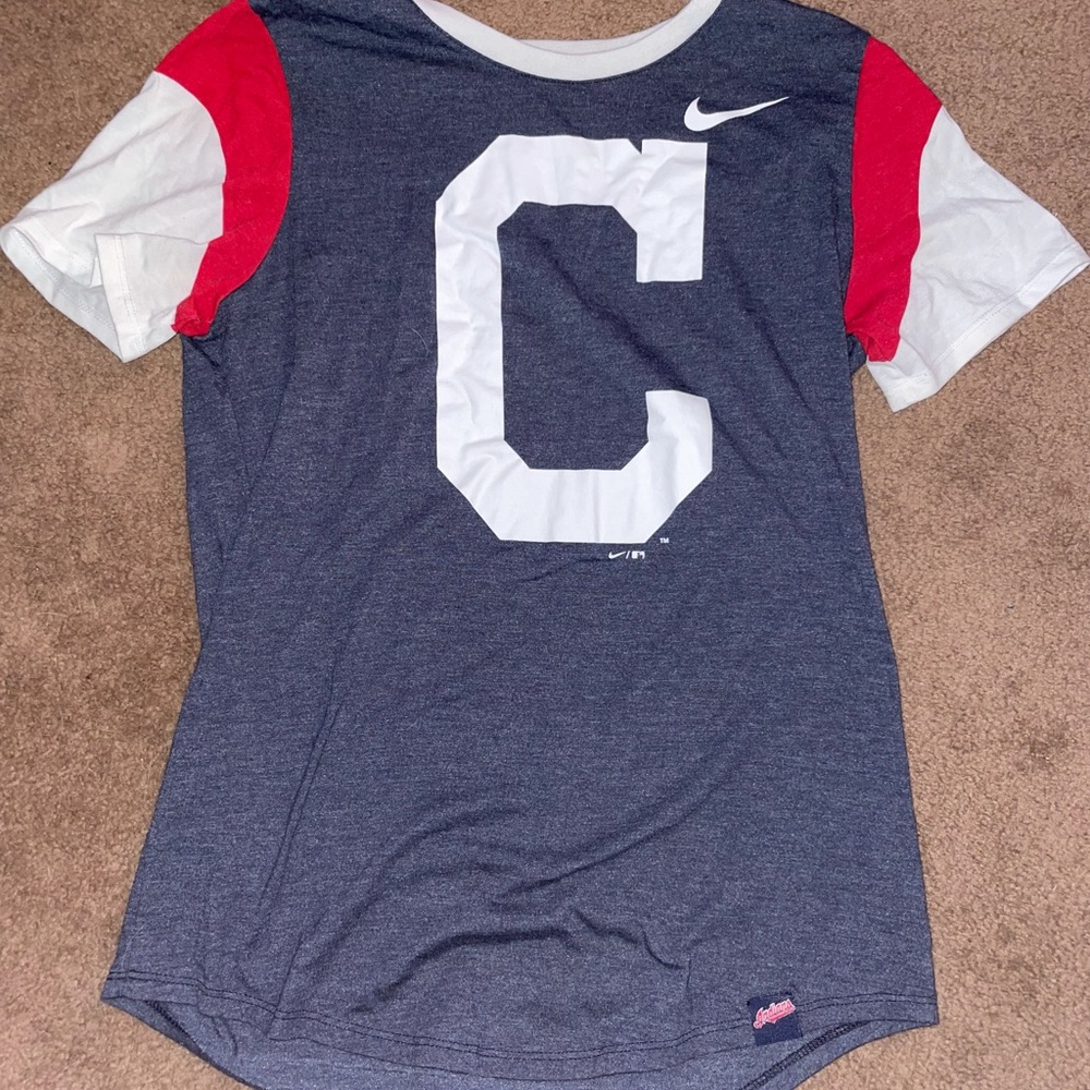 Women’s Nike Cleveland Indians Shirt